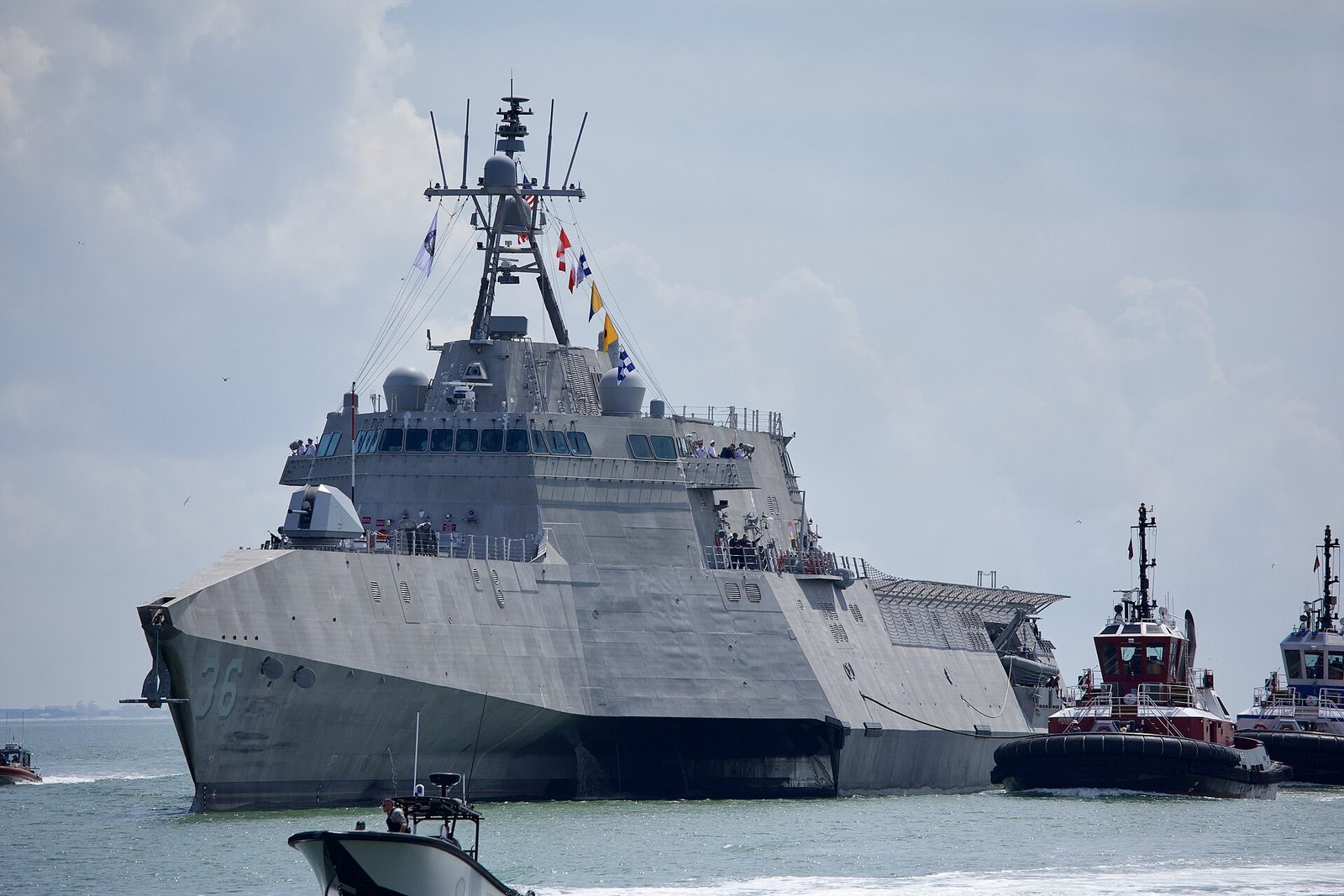 The Navy littoral combat ship USS Kingsville, hull number 36, arriving for its commissioning in Corpus Christi, Texas, in August 2024. Kingsville and a Navy helicopter from Helicopter Sea Combat Squadron 23 joined the search alongside Coast Guard and Mexican Navy crews.